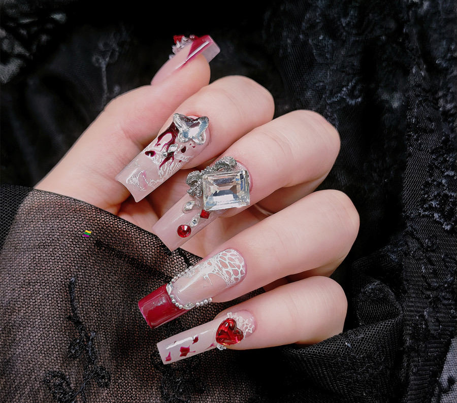 紅色蕾絲新年美甲，美甲從零開(kāi)始學(xué)